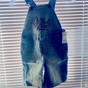 BABY BOY SOZE 5T OSHKOSH OVERALLS! BRANDNEW
